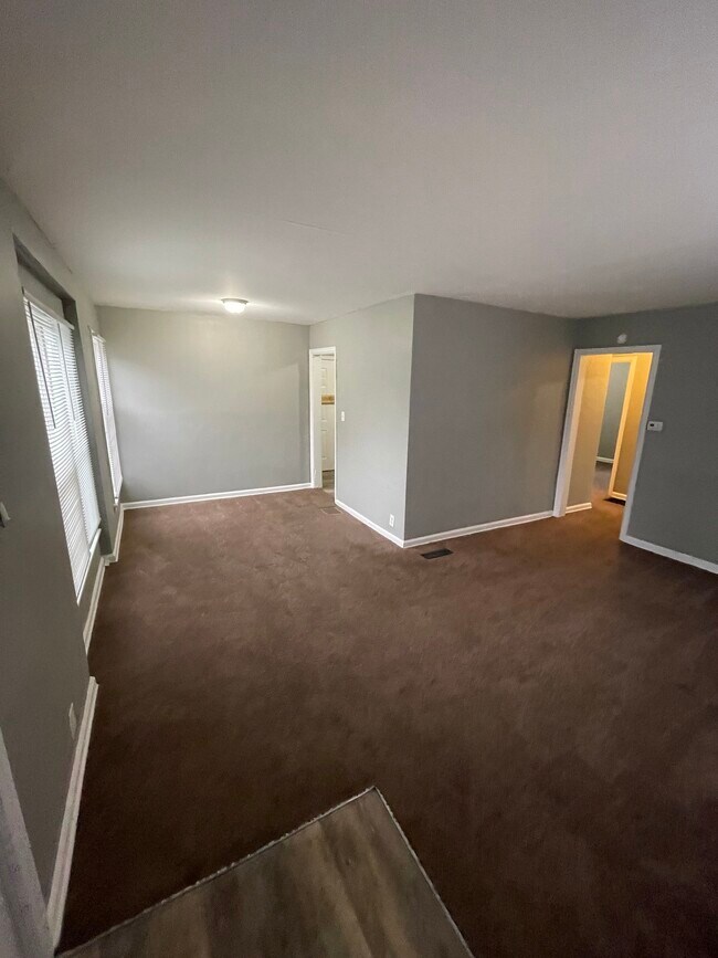 Building Photo - 3506 Orchard Ave