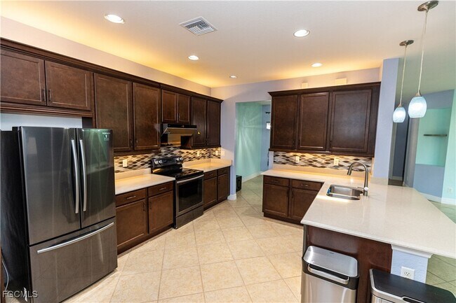 Foto del edificio - 11660 Meadowrun Cir