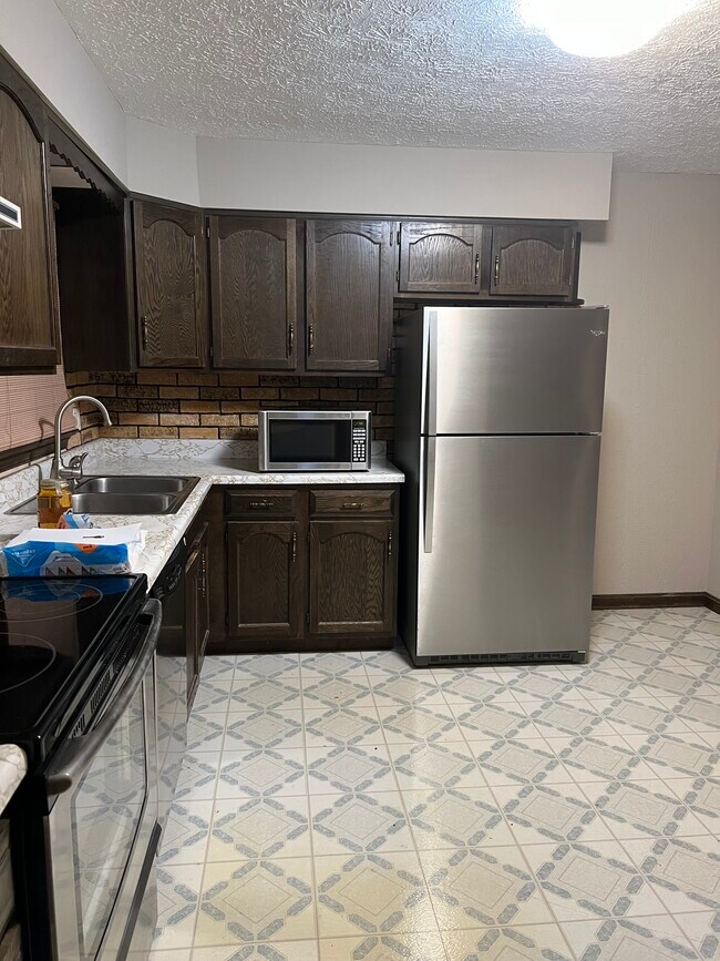 Foto del edificio - 105 Country Meadow Ln