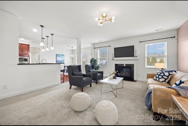 Building Photo - 8312 Compton Acres Ln