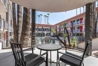 Building Photo - 1635 N Scottsdale Rd
