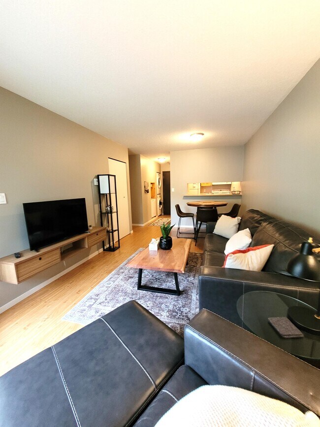 Building Photo - 880-880 Prince Rupert Blvd