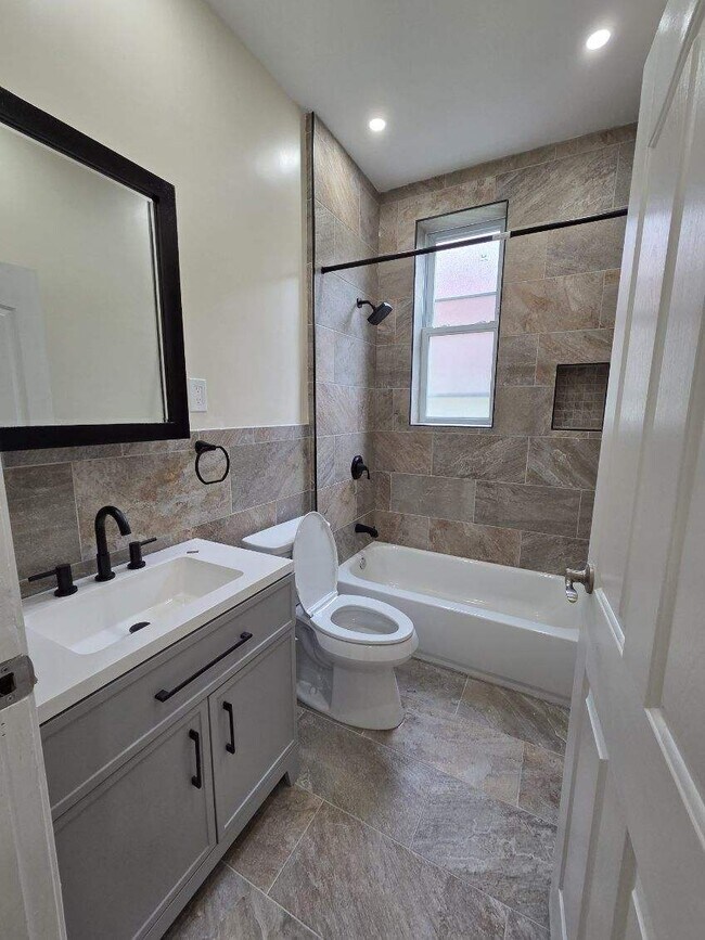 Bathroom - 136 Pulaski St