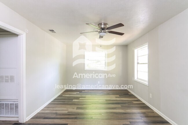 Foto del edificio - 2230 Danbury Dr