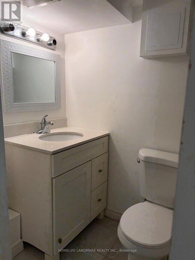 Photo du bâtiment - 46 Verwood Ave