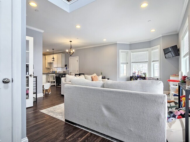 Foto del edificio - 634 Brentwood Dr