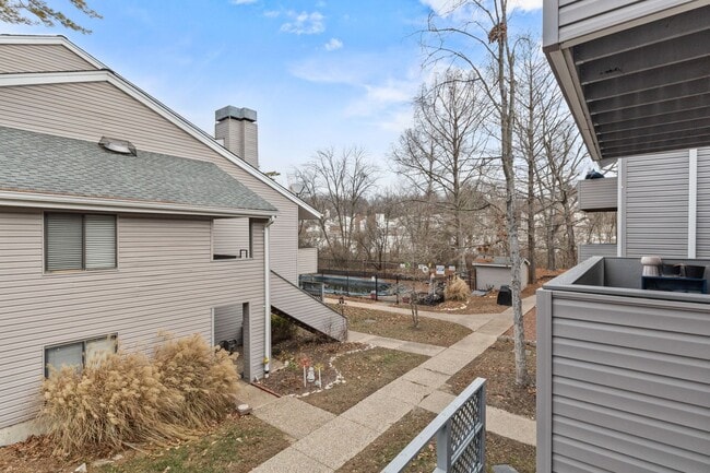 Building Photo - Ballwin Area.........Call 636-926-2227 for more details