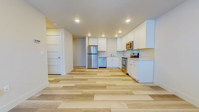 Interior Photo - Skyview