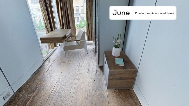 Building Photo - Room in Shared 6 bed/6 bath home