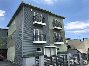 Building Photo - 20520 S Western Ave