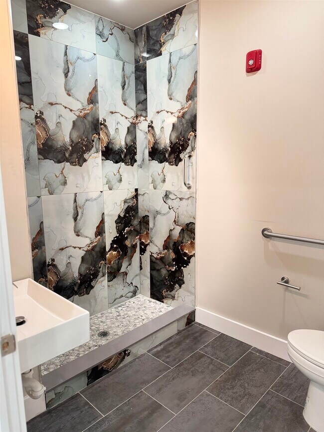 Building Photo - 213 ACADEMY St