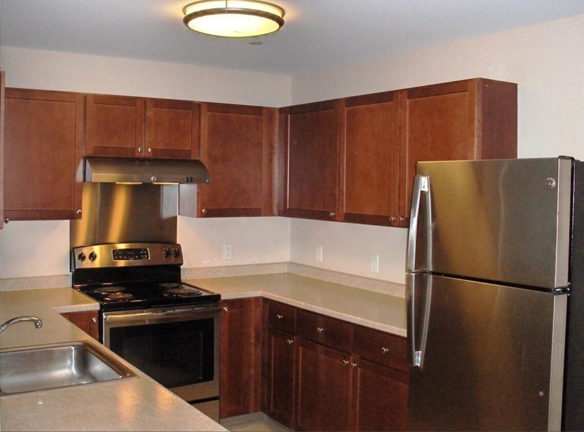 277 W Main St, Marlborough, MA 01752 Condo for Rent in Marlborough, MA