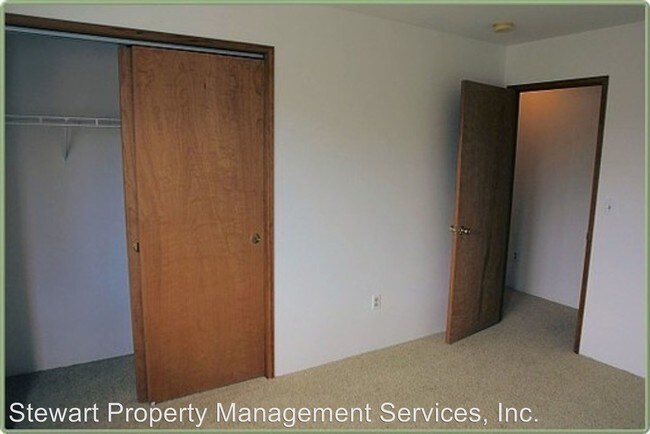 Building Photo - 871-877 Homedale Rd
