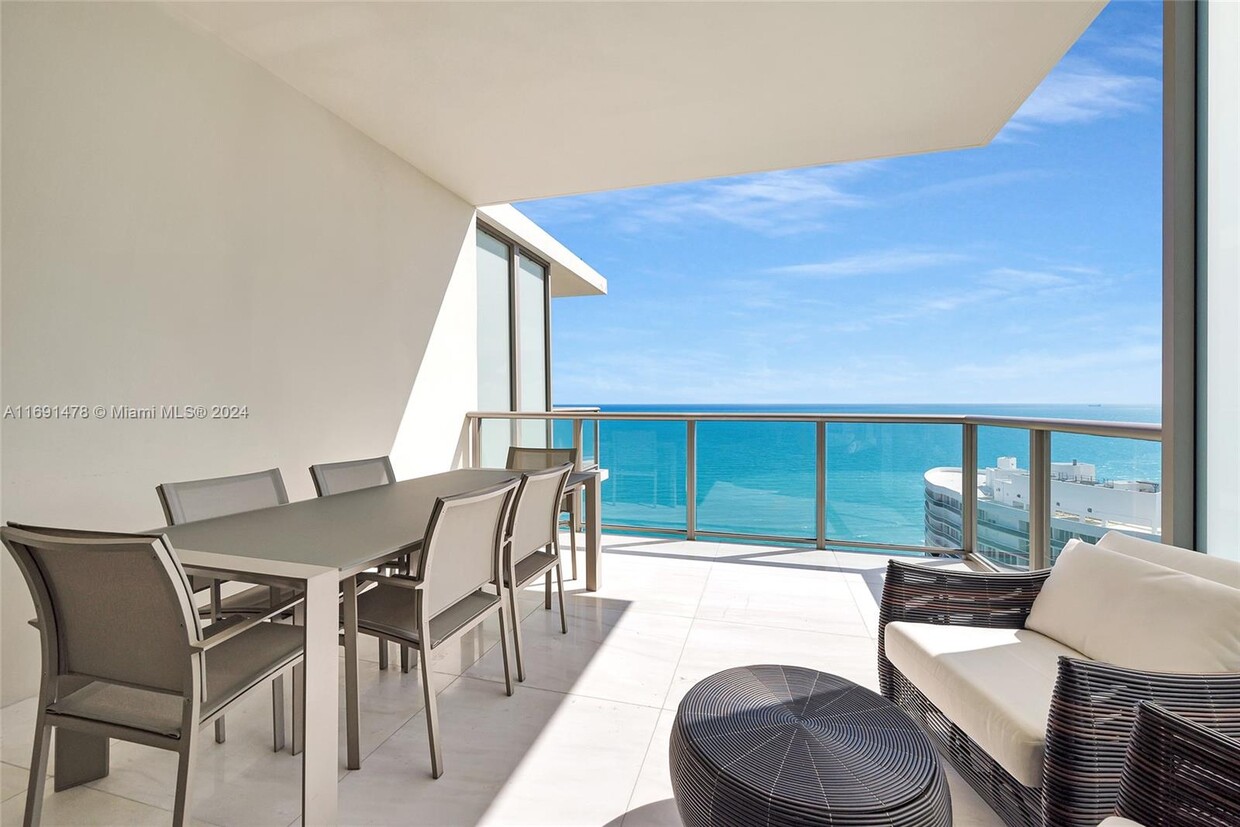 Foto principal - 9703 Collins Ave