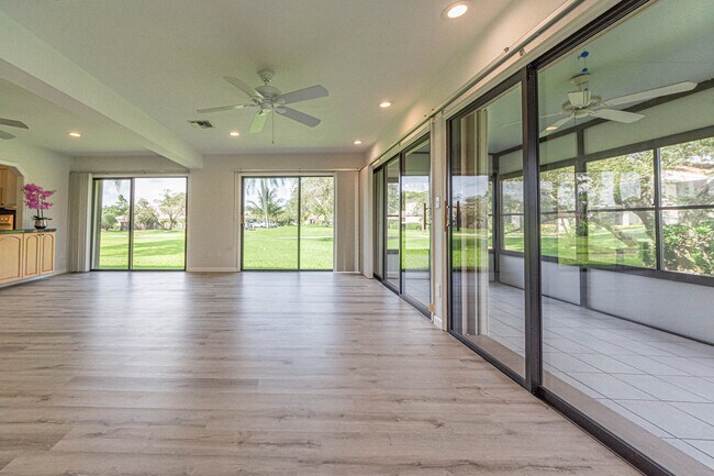 Foto del edificio - 13257 Touchstone Pl