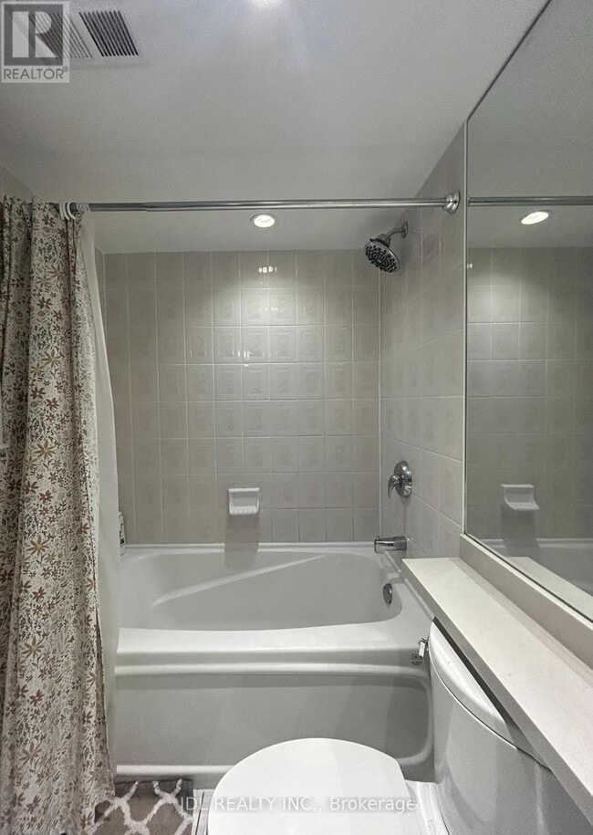 Building Photo - 8 Park Rd