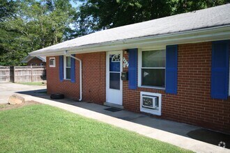 Building Photo - 2004 Jersey Ave