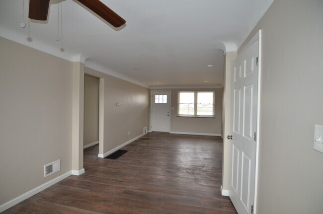 Foto del edificio - 7841 Matson Ct