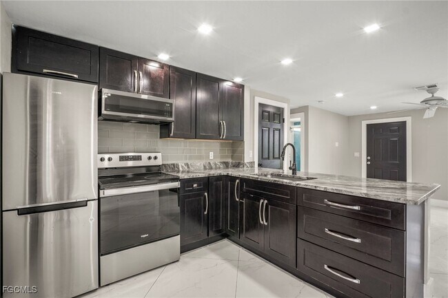 Building Photo - 5443 Sago Ave