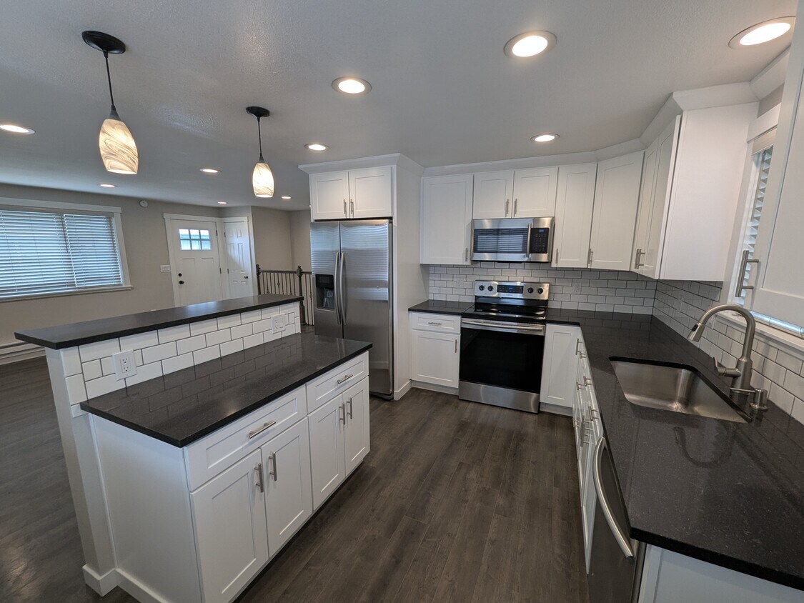 Foto principal - 1218 W Euclid Ave