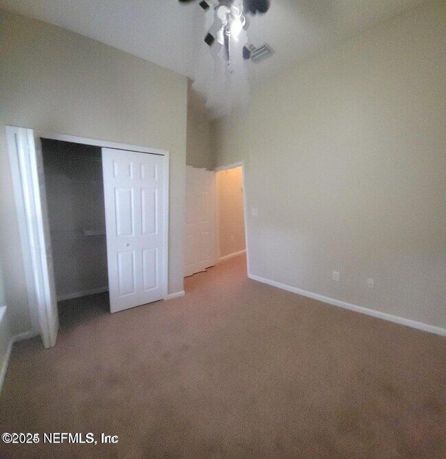 Foto del edificio - 7053 Snowy Canyon Dr
