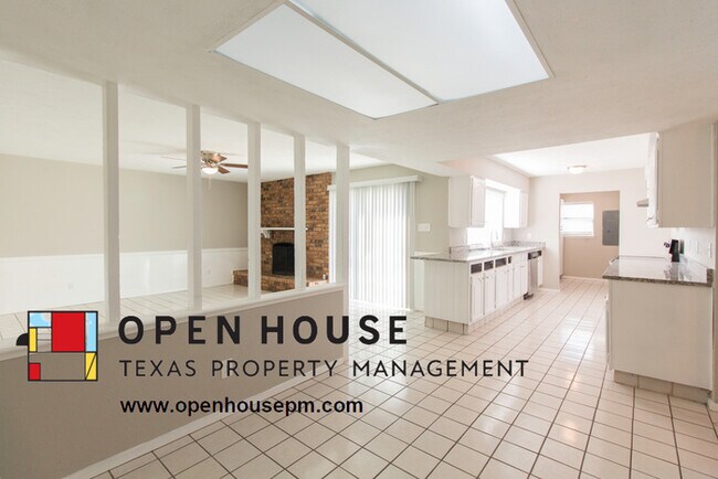 Building Photo - 2808 Treeview Dr, Arlington
