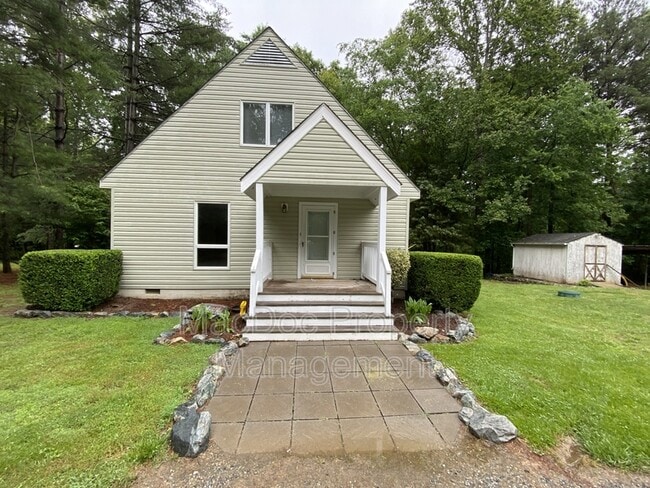 Building Photo - 16317 Maple Dr