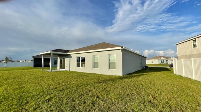 Foto del edificio - 706 Eagle Landing Blvd