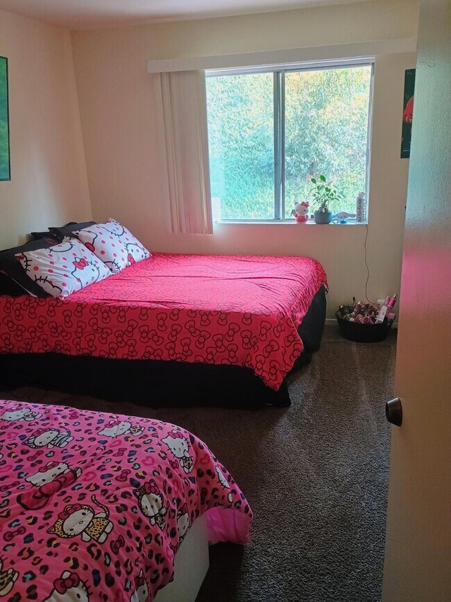 Foto del edificio - 6439 Bell Bluff Ave