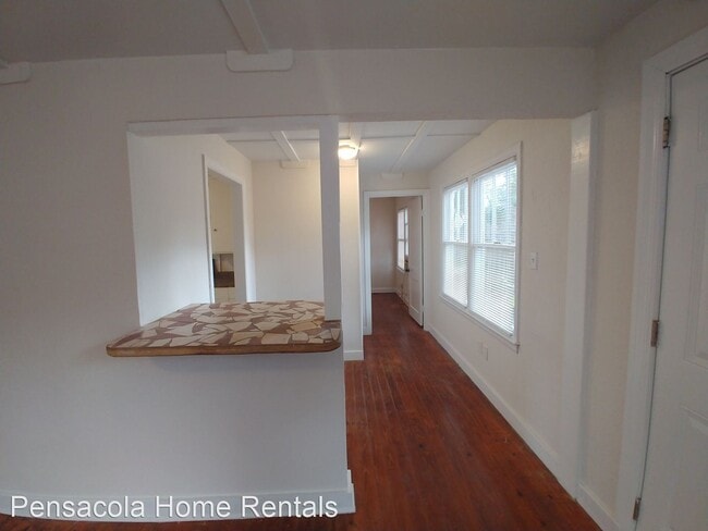 Building Photo - 1 br, 1 bath House - 502 E Palmetto Ave