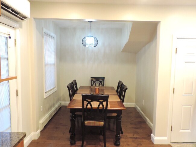 Foto del edificio - 7 Ward Ct