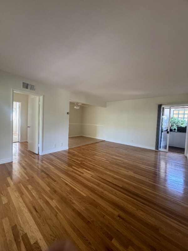 Foto del edificio - 283 S El Molino Ave