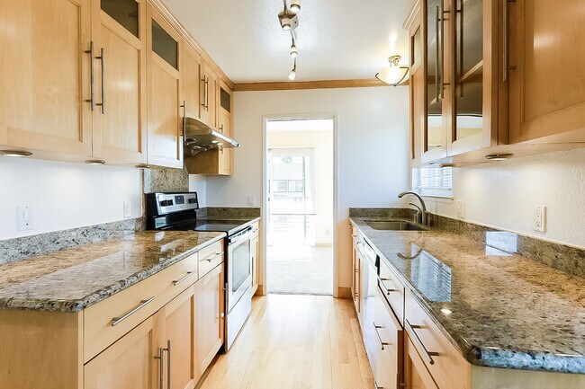 Foto del edificio - 924 Beach Park Blvd