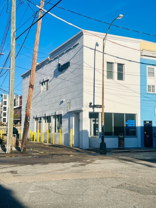 Photo - 308 N Laurel St Apartment