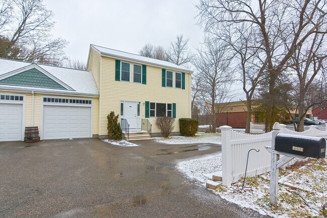 Foto del edificio - 1081 Main St