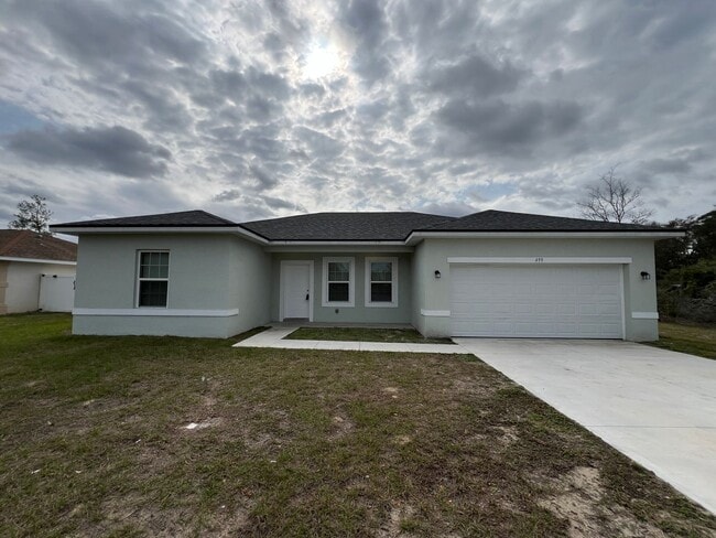 Building Photo - Awesome 4 BD/2BA Home in Beautiful Ocala!!!