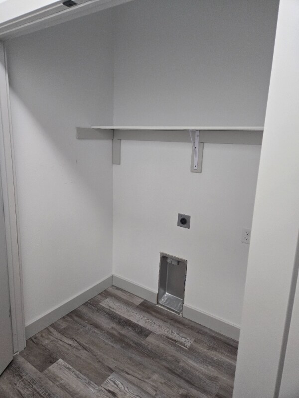 Foto del edificio - 3871b Swan Rd