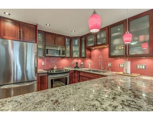Foto del edificio - 200 Ledgewood Dr