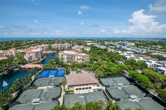Building Photo - 781 Crandon Blvd