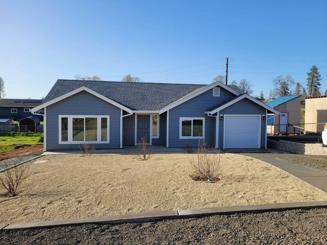 Primary Photo - 5587 Sierra Park Dr