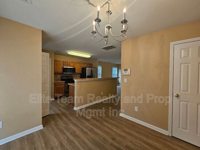 Foto del edificio - 17604 Caldwell Track Dr