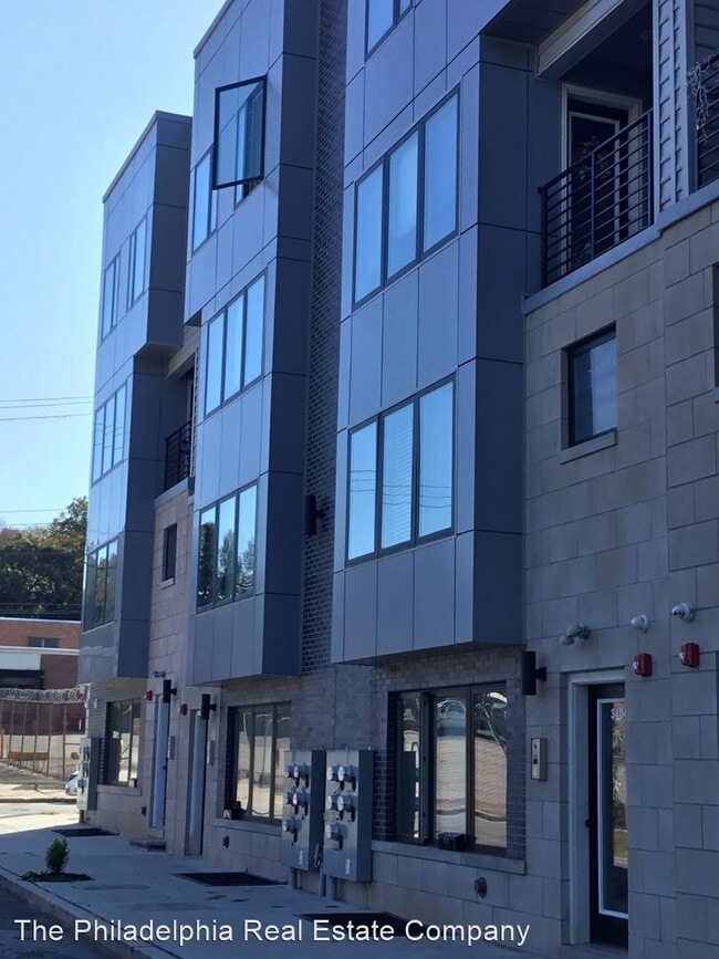 Building Photo - 3410 W Commissioner St