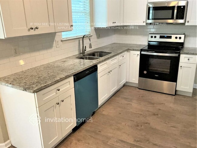 Foto del edificio - 6866 Smoke Ridge Dr