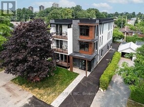 Building Photo - 659 Donat St