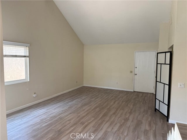 Building Photo - 1612 Carmel Cir E