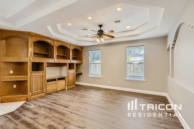 Foto del edificio - 606 Marigold Rd