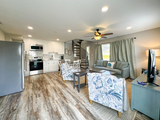 Foto del edificio - 2703 Homes Dr