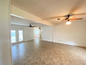 Building Photo - 2233 Ripple Creek Dr