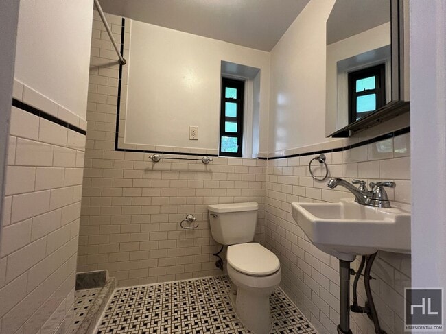 Building Photo - MOTT STREET