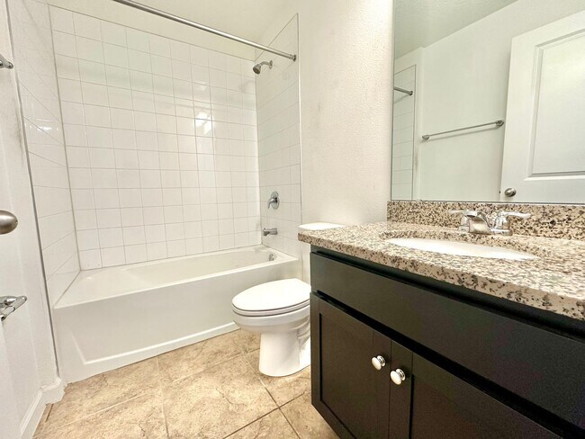 Foto del edificio - Premier 4bedrooms/2baths residence - Florida living at its finest!